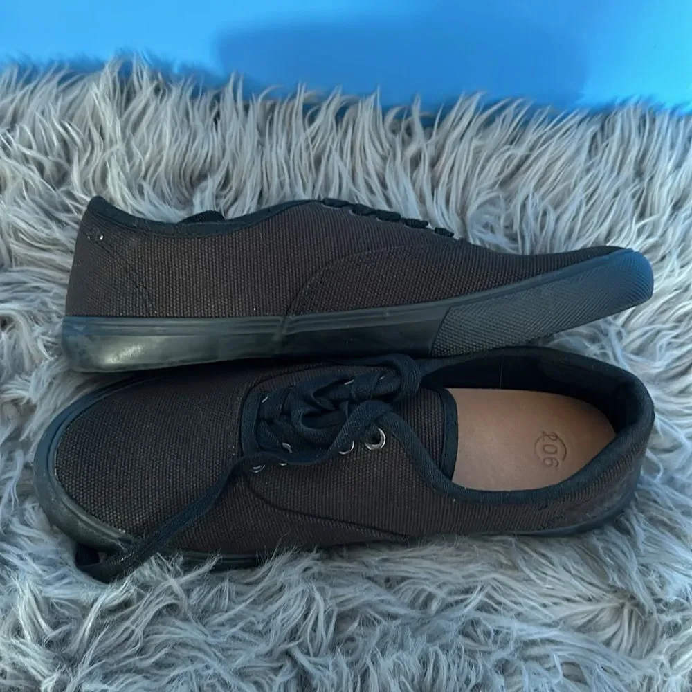 206 Collective Black Canvas Sneakers Women's Size 9.5 Casual Shoes